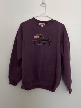 Vintage Utah Embroidered Crewneck Sweatshirt - Deep Plum